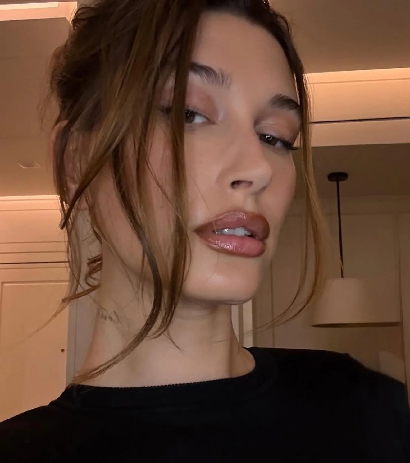 Peptide lip shape twist