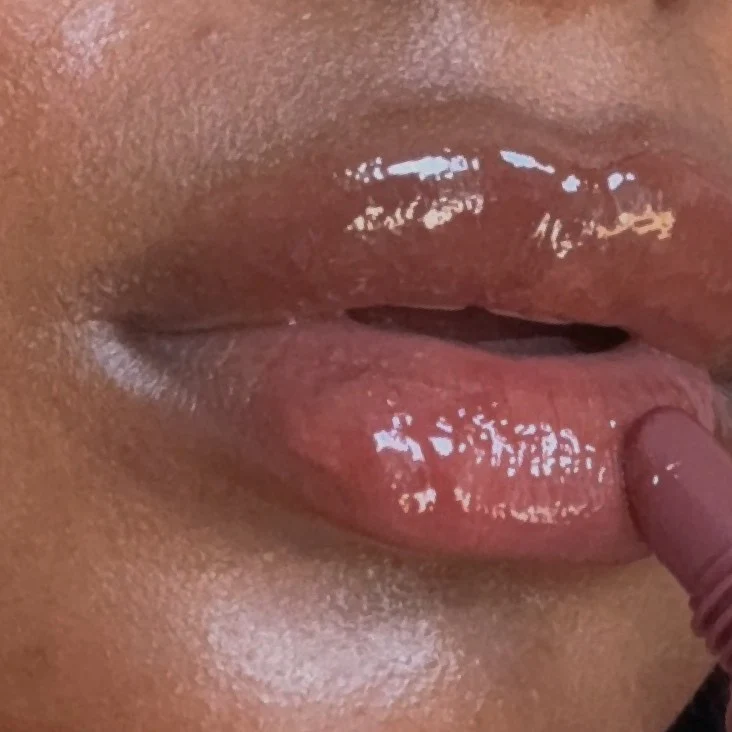 Peptide lip tint salty tan